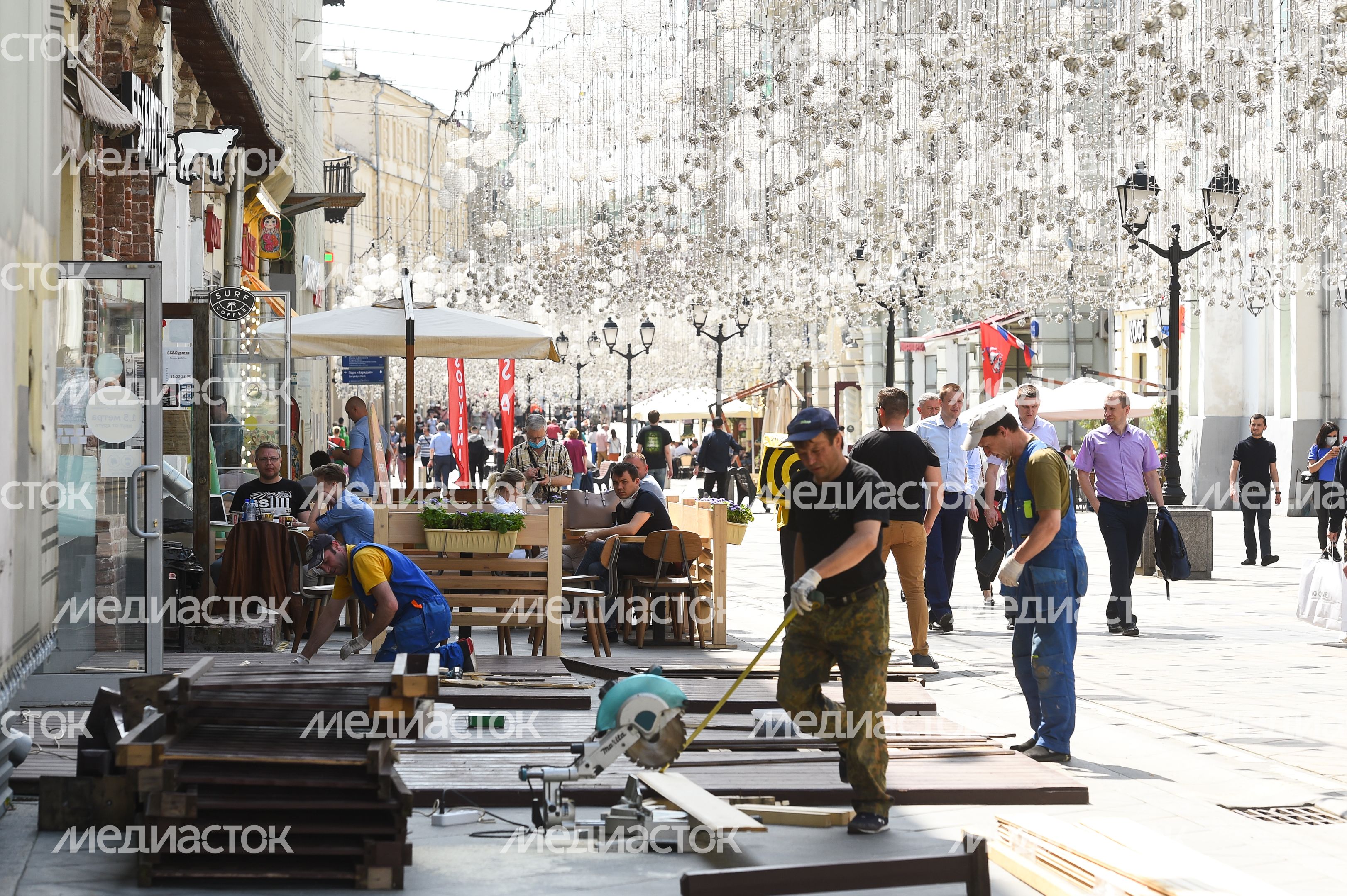 Новый этап снятия ограничений из-за коронавируса в Москве