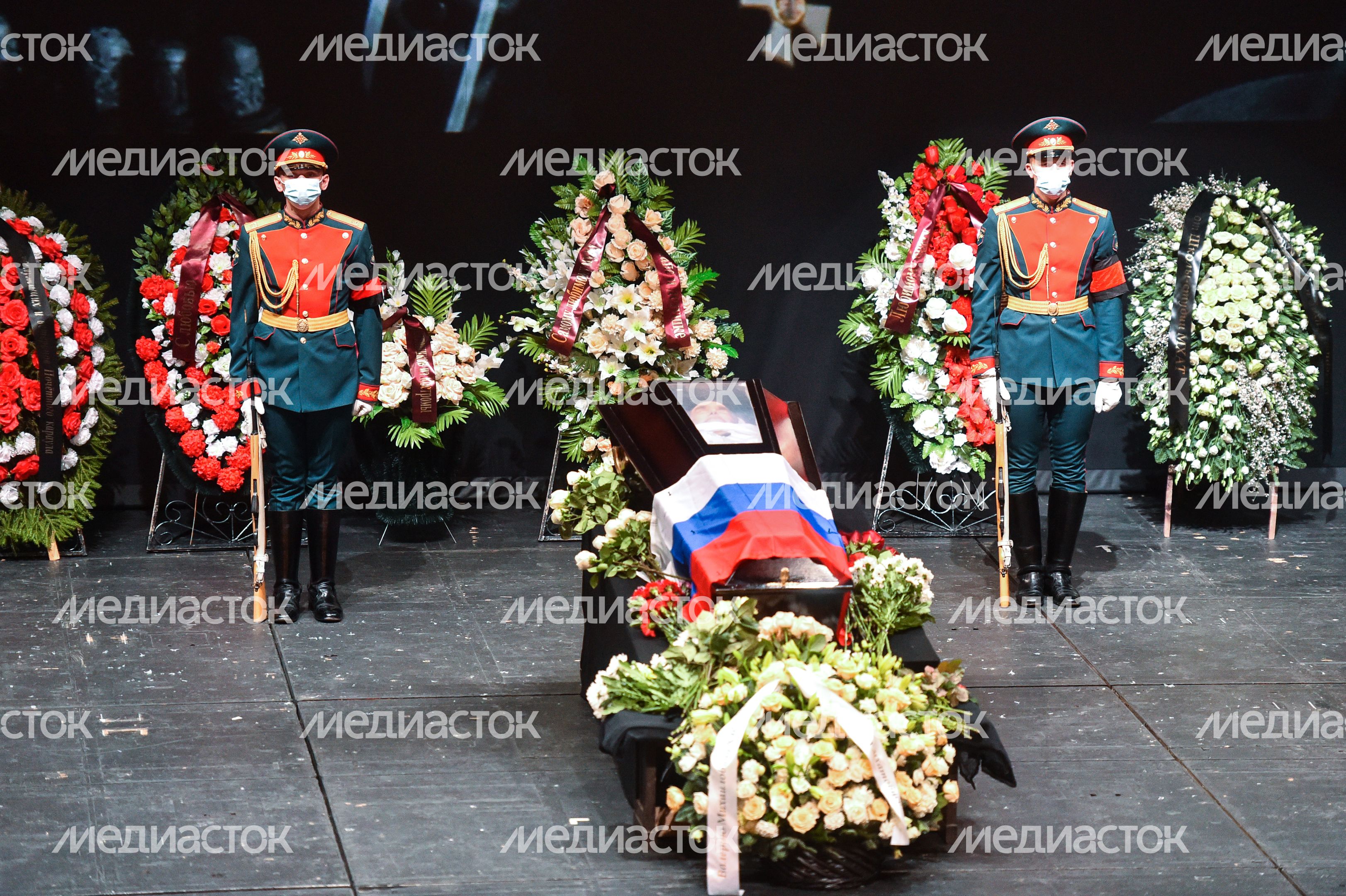 Церемония прощания с артистом Валерием Хлевинским в Московском художественном театре имени Чехова