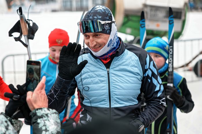 Тренировка для лыжников от Олимпийского чемпиона Александра Легкова в Одинцово