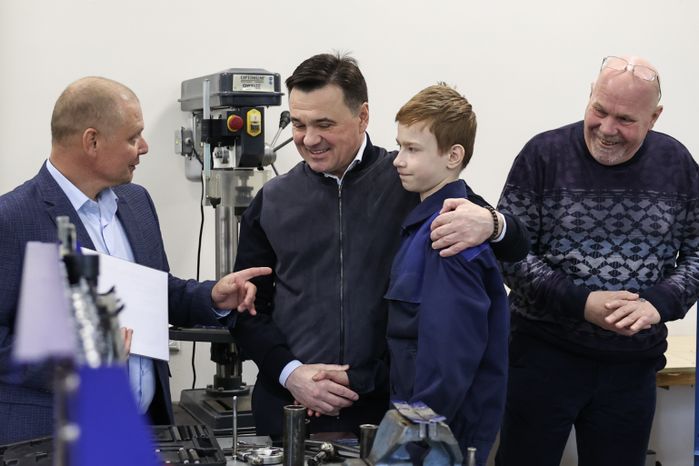 Андрей Воробьев посетил образовательный центр "Созвездие"