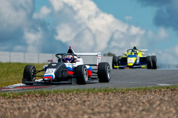 VI этап российской серии кольцевых гонок на автодроме Moscow Raceway