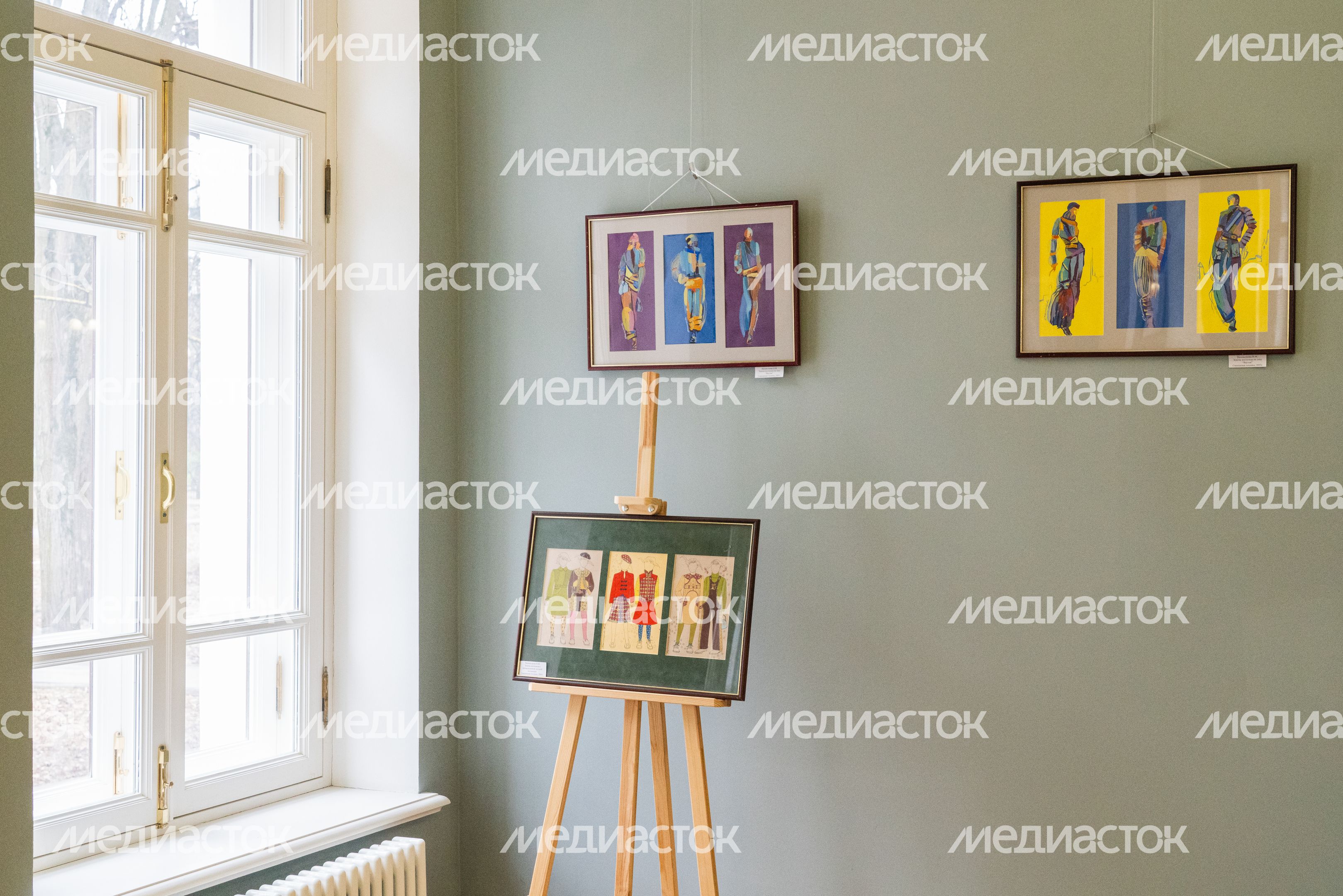 Выставка Н. Вахмистровой «Модный эскиз. Линия и цвет» в Усадьбе Знаменское-Губайлово Выставка Н. Вахмистровой «Модный эскиз. Линия и цвет» в Усадьбе Знаменское-Губайлово