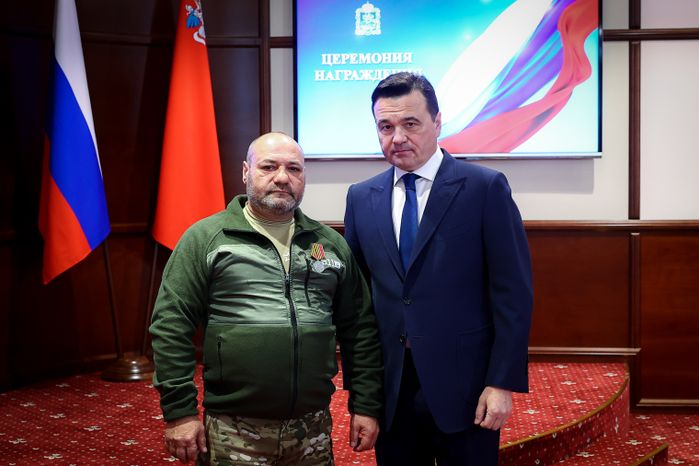 Награждение добровольцев из отряда «БАРС» Губернатором Подмосковья