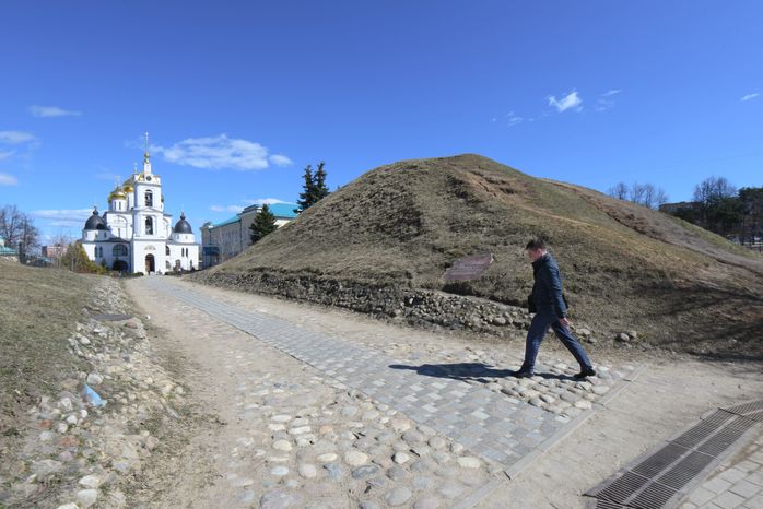 Дмитровский кремль, 2 часть