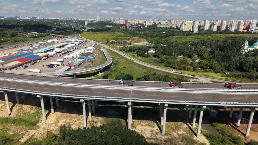 Открытие предпоследнего участка Южно-Лыткаринской автодороги