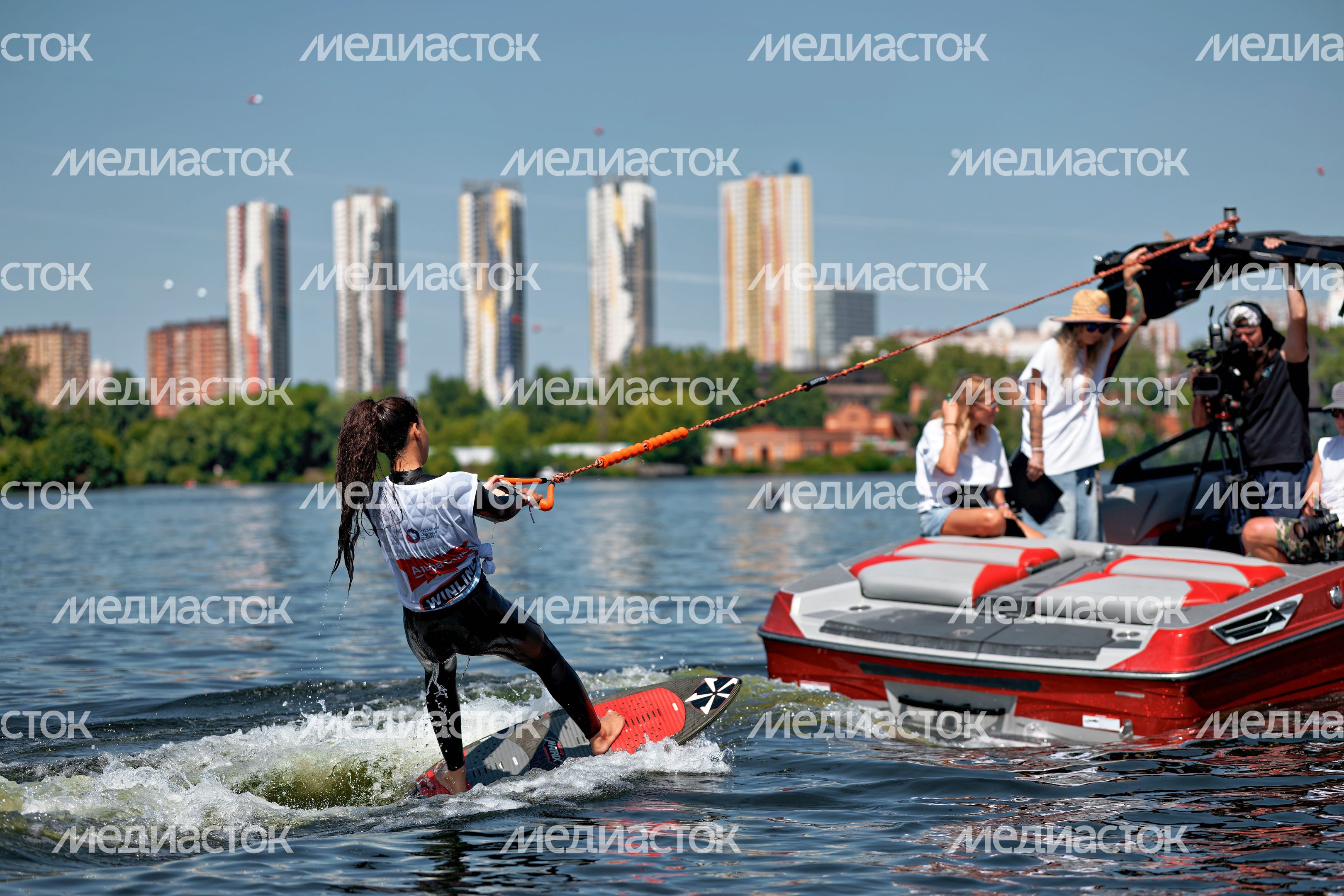 Всероссийские соревнования по серфингу в дисциплинах «вейксерфинг» и «вейкским» на пляже «Рублево» в Красногорске Всероссийские соревнования по серфингу в дисциплинах «вейксерфинг» и «вейкским» на пляже «Рублево» в Красногорске