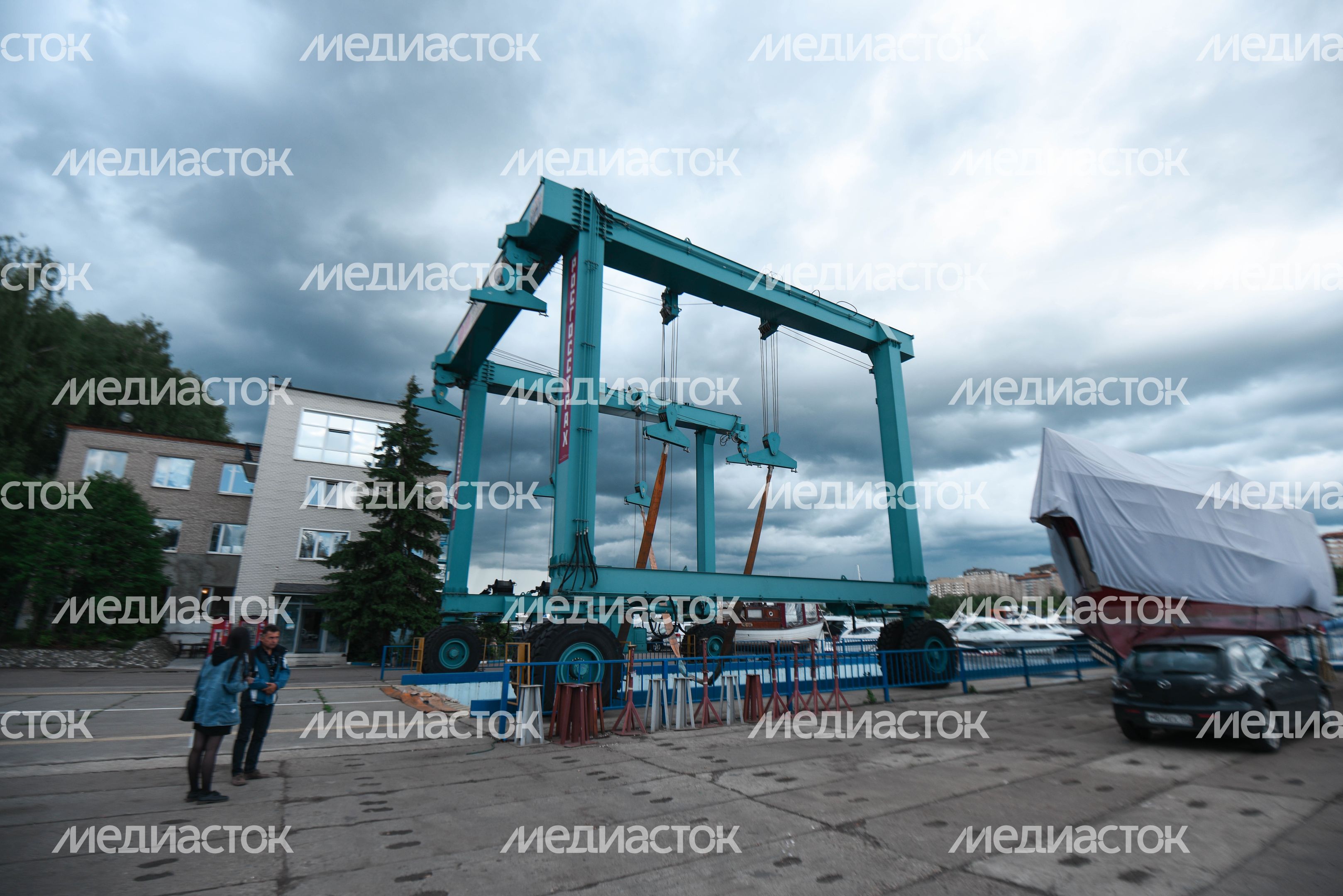 Московский международный яхтенный порт в Долгопрудном
