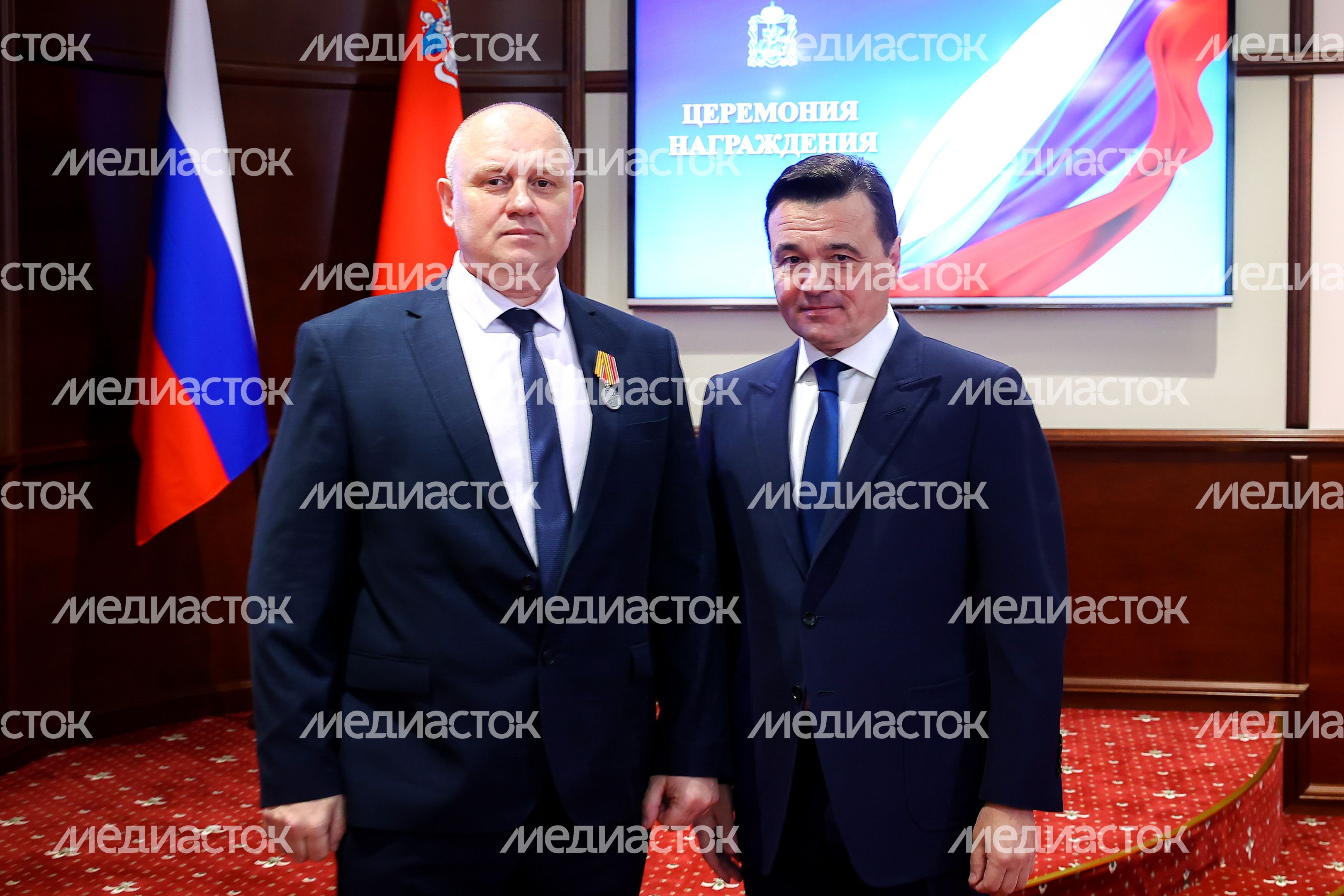 Награждение добровольцев из отряда «БАРС» Губернатором Подмосковья