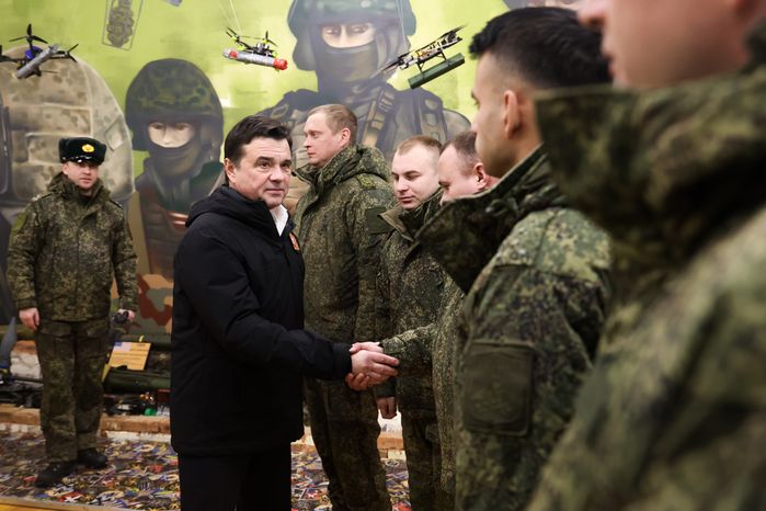 Андрей Воробьев поздравил военнослужащих 45-й отдельной гвардейской инженерной бригады