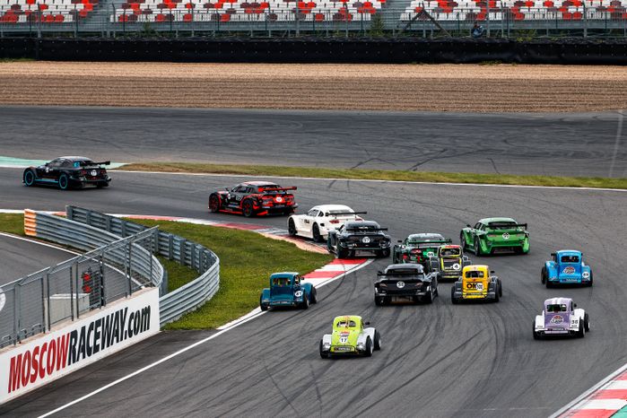 VI этап российской серии кольцевых гонок на автодроме Moscow Raceway