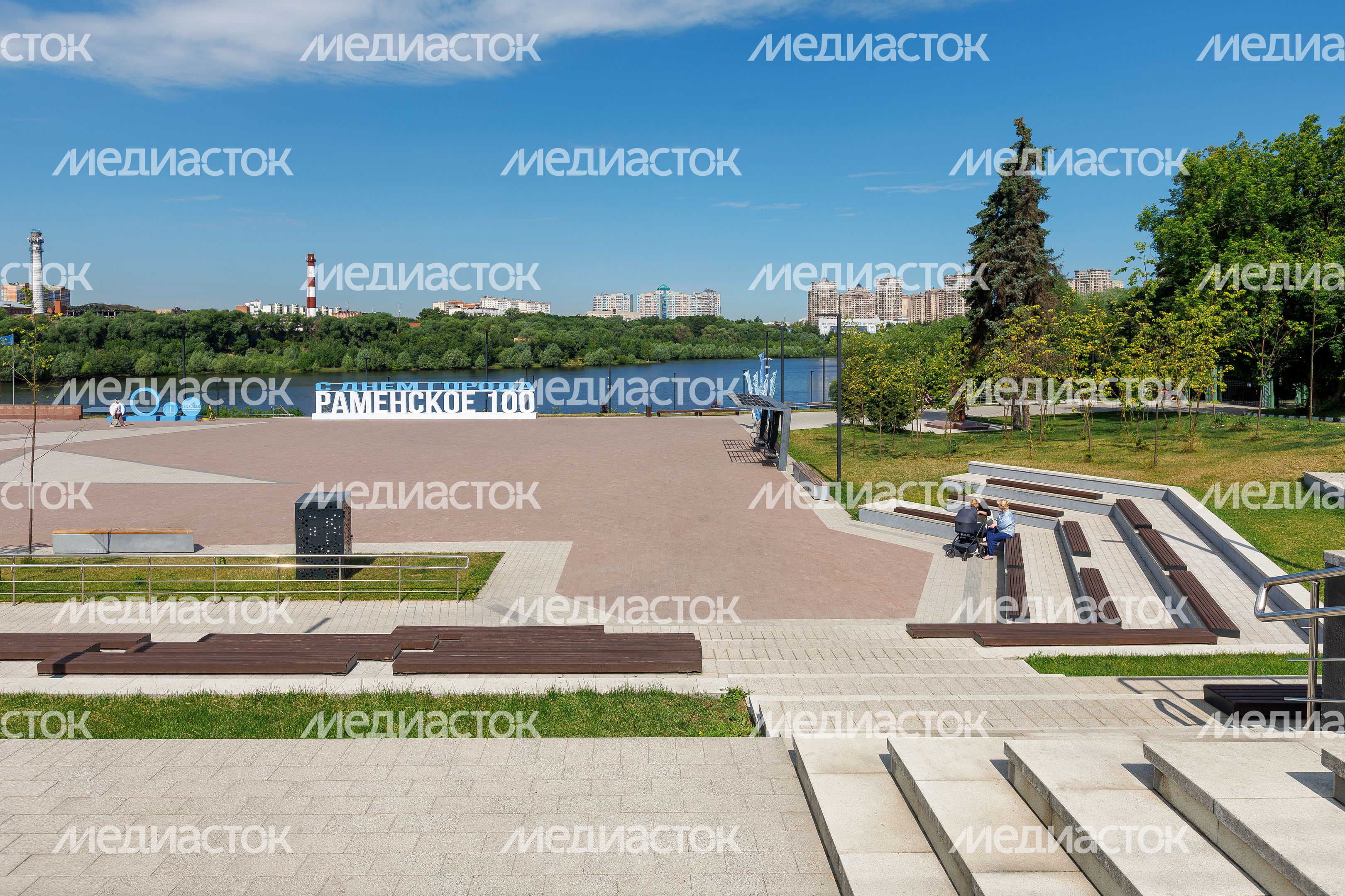 Благоустройство набережной Борисоглебского озера в Раменском парке