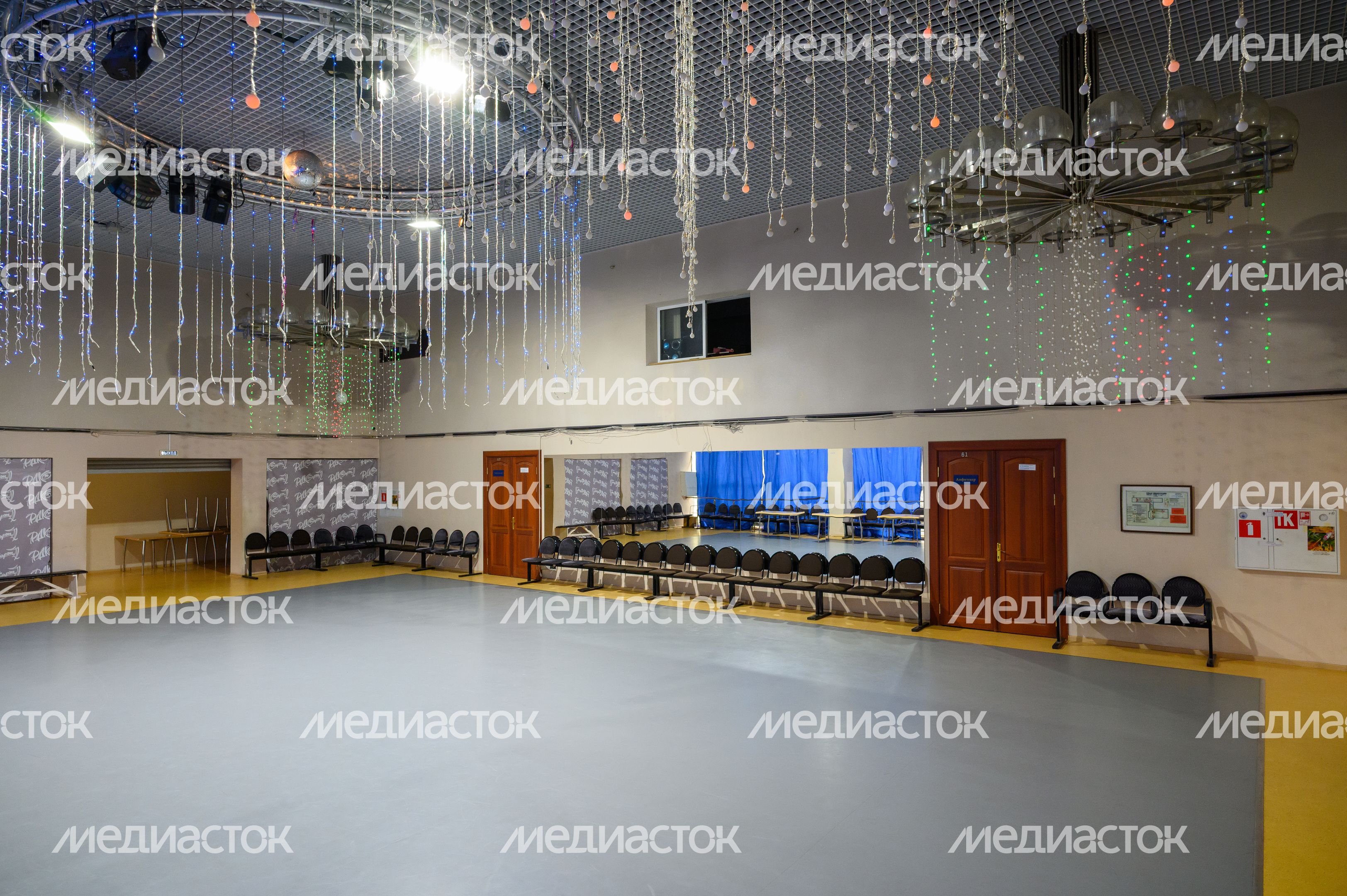 Хореографический зал во Дворце культуры «Старт» в Луховицах Хореографический зал во Дворце культуры «Старт» в Луховицах