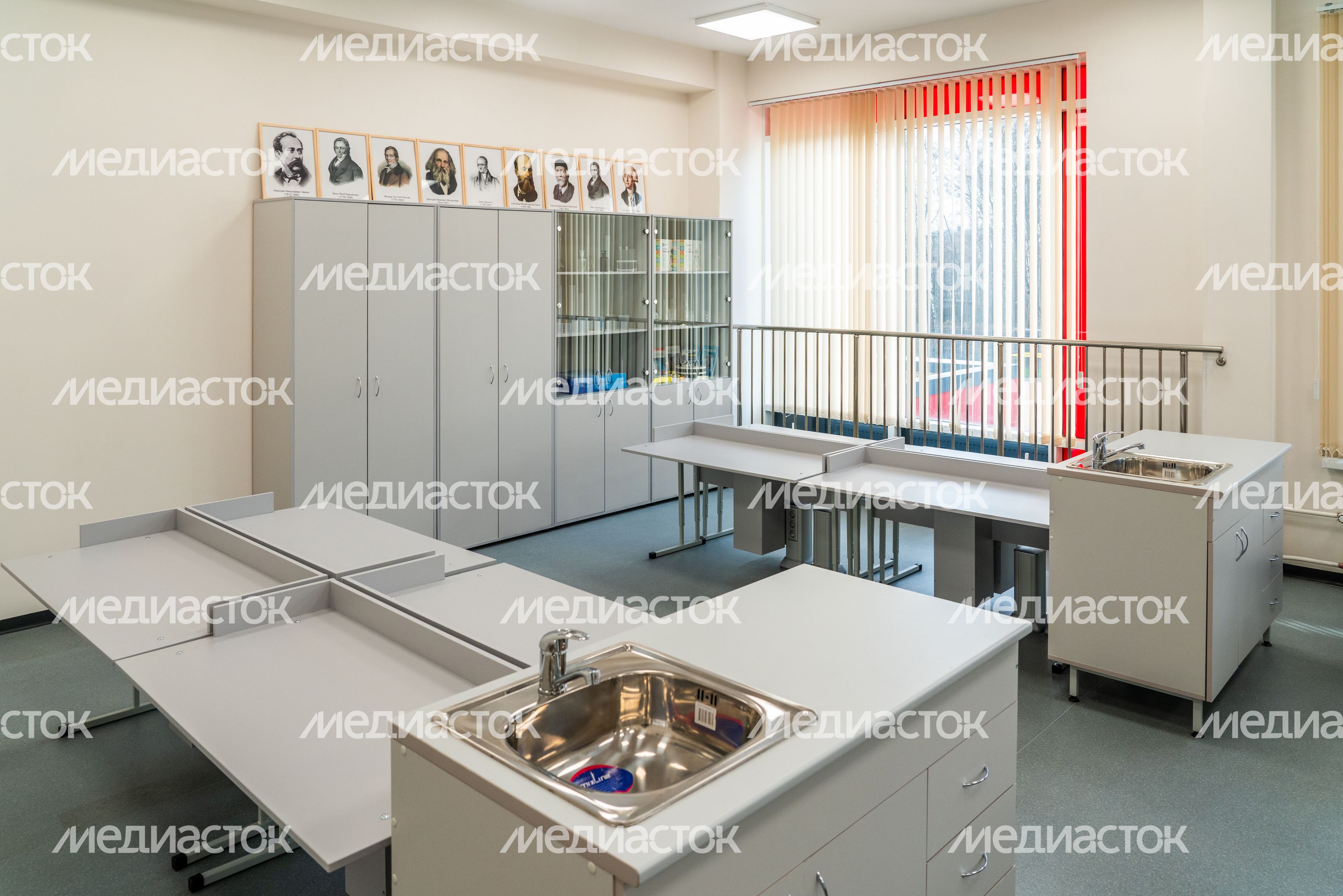 Новый корпус Одинцовской школы №9 им. Маршала М. И. Неделина Новый корпус Одинцовской школы №9 им. Маршала М. И. Неделина