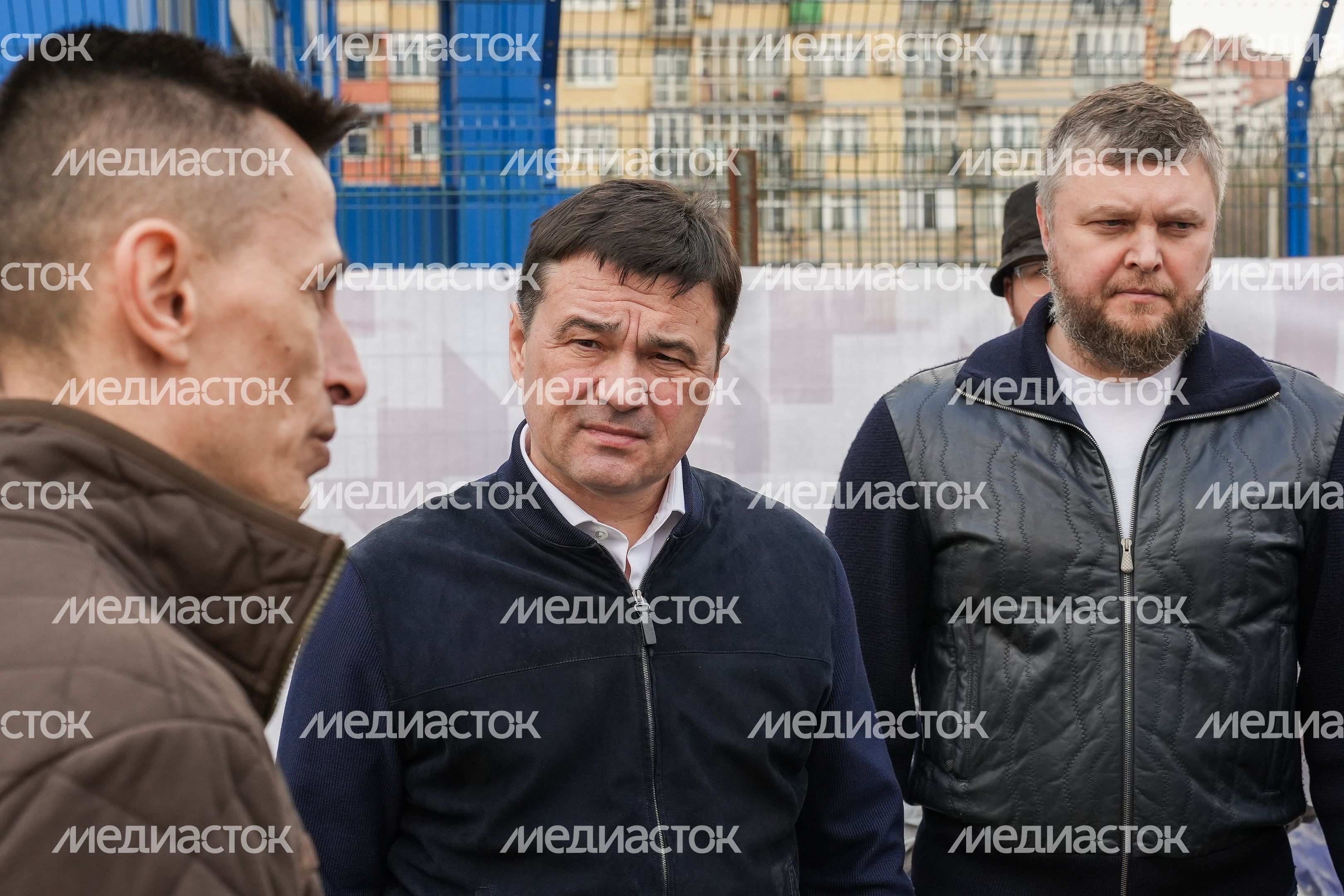 Проверка строительства пешеходного перехода в Люберцах Губернатором Подмосковья