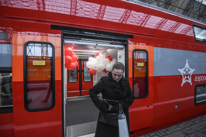 Запуск двухэтажного «Аэроэкспресса» с Киевского вокзала в Москве