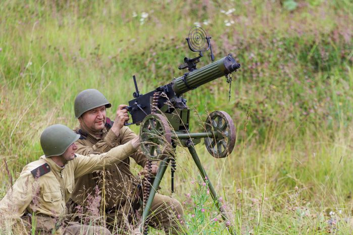 Эпизод Курской битвы под Прохоровкой на военно-исторической реконструкции в Центральном парке «Патриот»