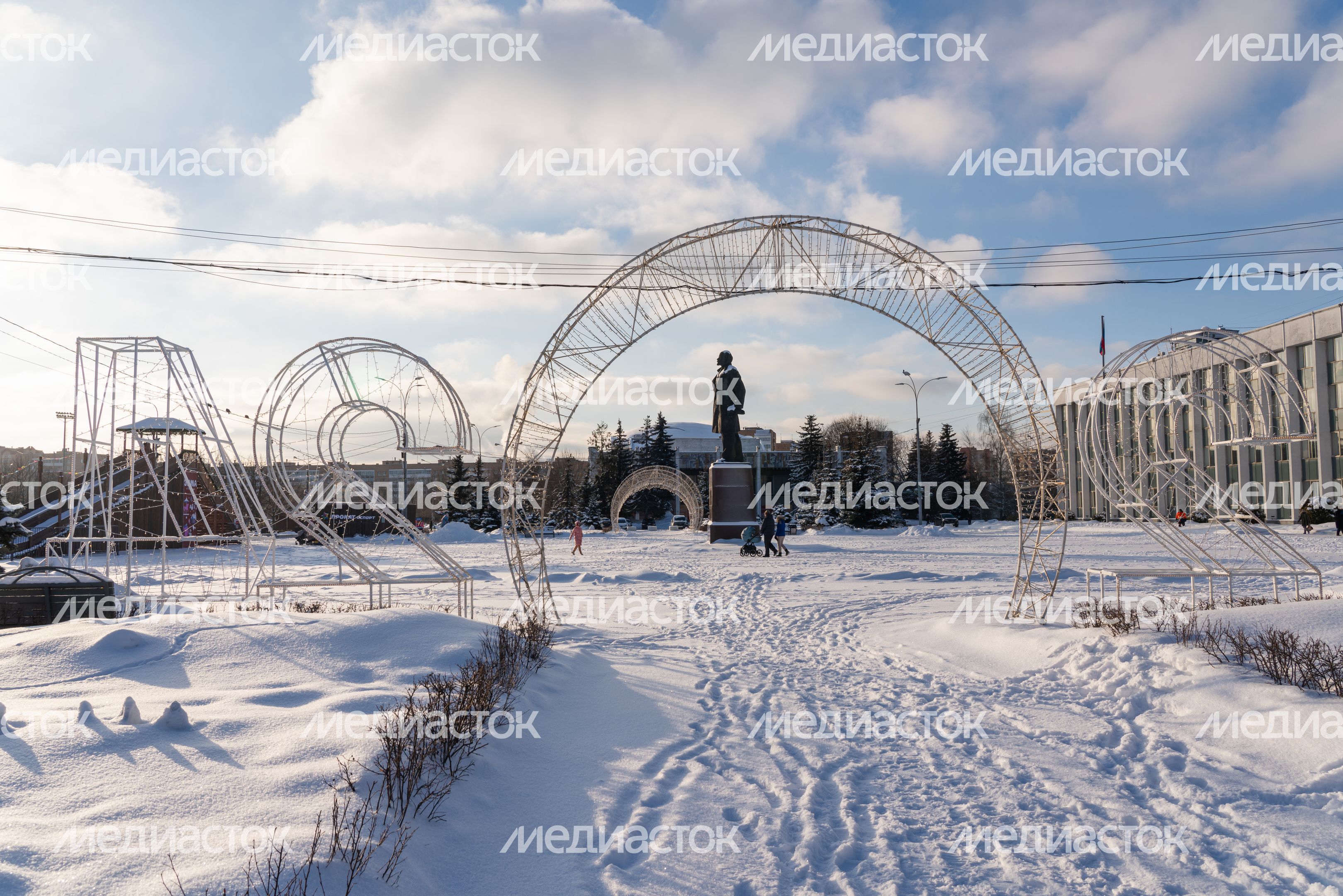Новогодние инсталляции к Новому году в Одинцово