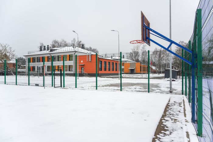 Образовательный комплекс №11 в микрорайоне Заветы Ильича Пушкинского округа после капремонта