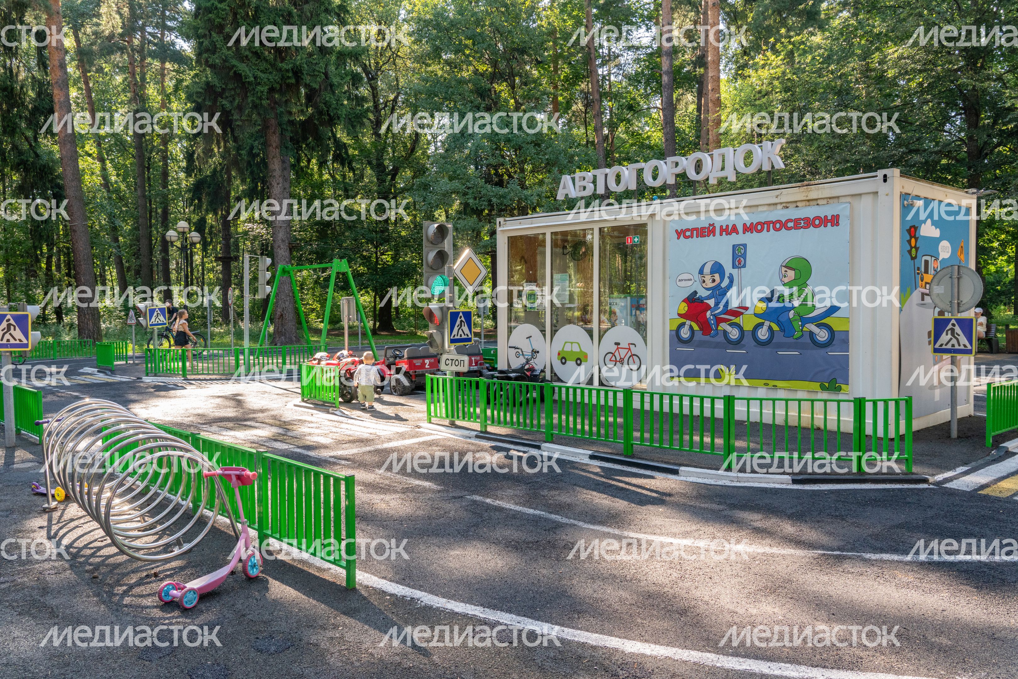 Детский городок «Сказочный» в Красногорске Детский городок «Сказочный» в Красногорске