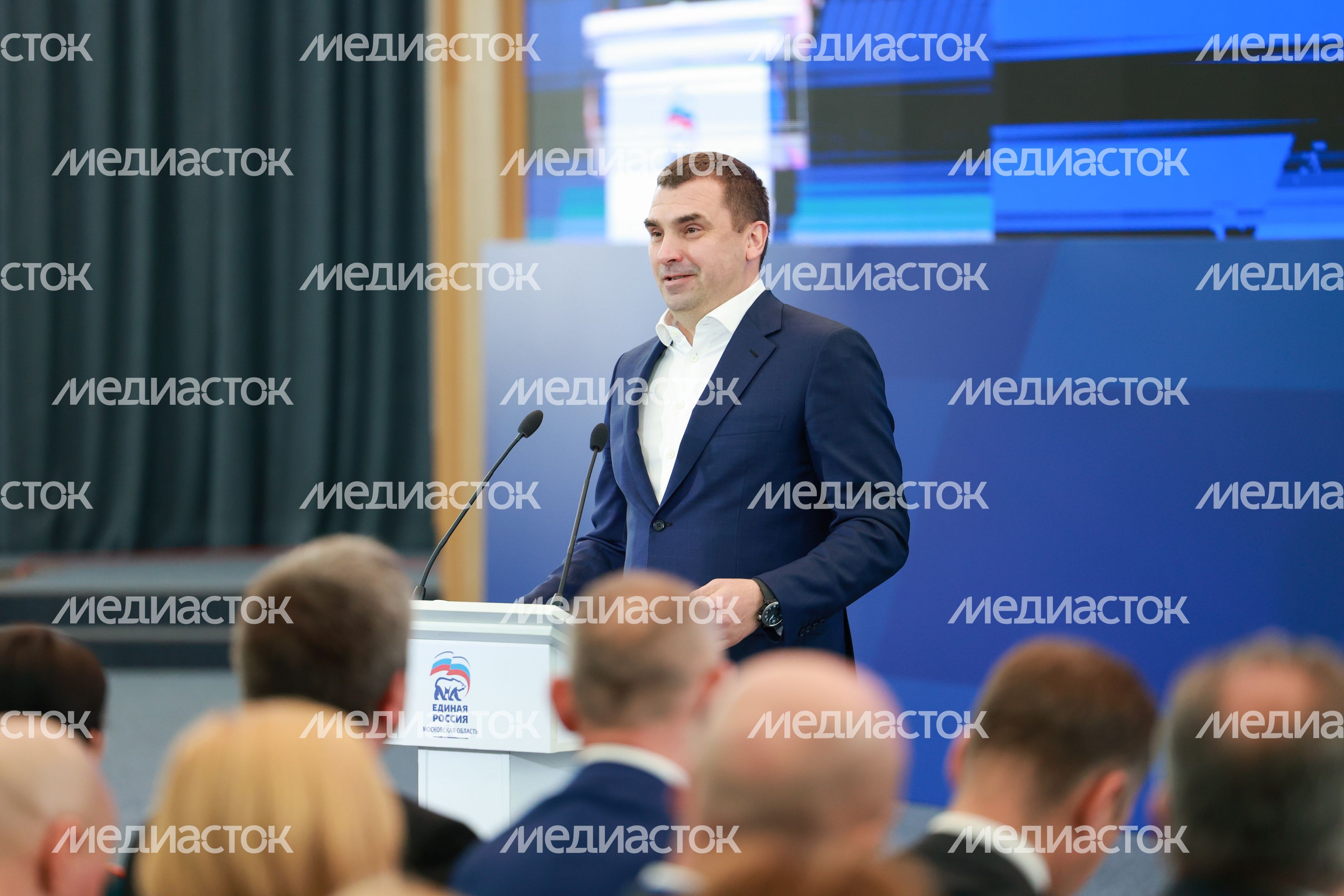 На форуме выступил руководитель Исполкома Народного фронта Михаил Кузнецов