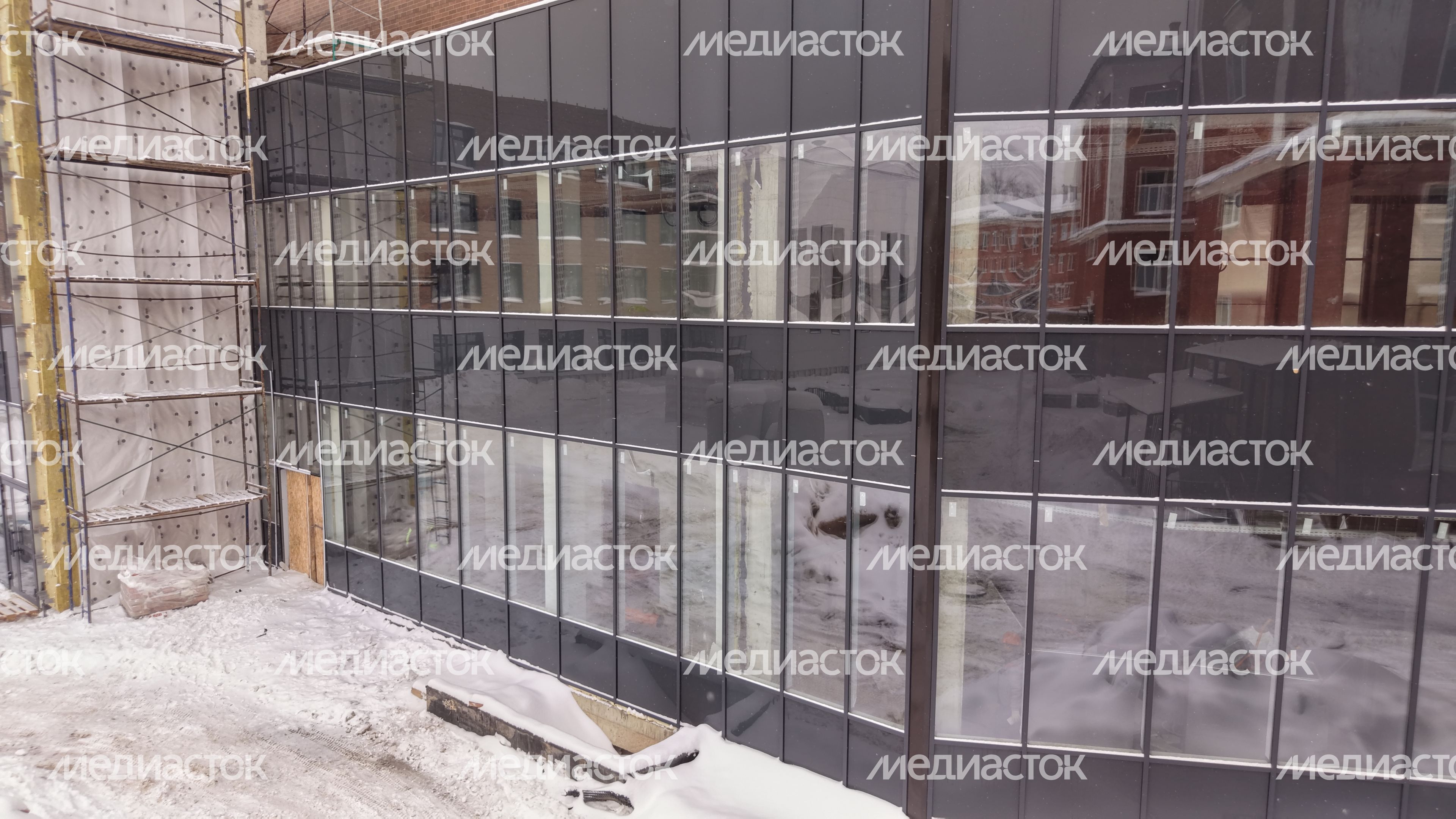 В Подольске продолжается строительство пристройки к школе №16 на 580 мест В Подольске продолжается строительство пристройки к школе №16 на 580 мест