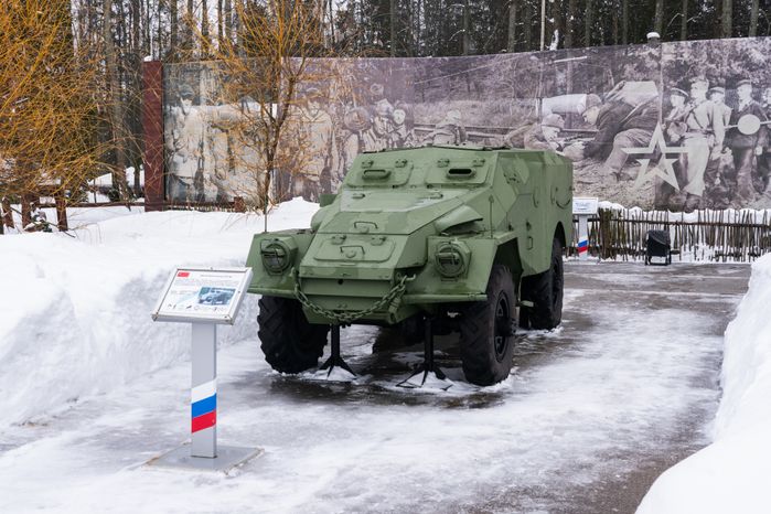 Парк «Патриот». Военно-исторический комплекс «Партизанская деревня». Зима