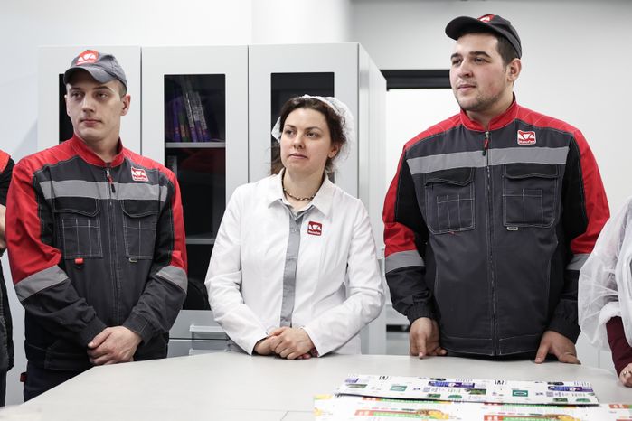 Андрей Воробьев посетил запуск производства упаковки для пищевой продукции в Чехове