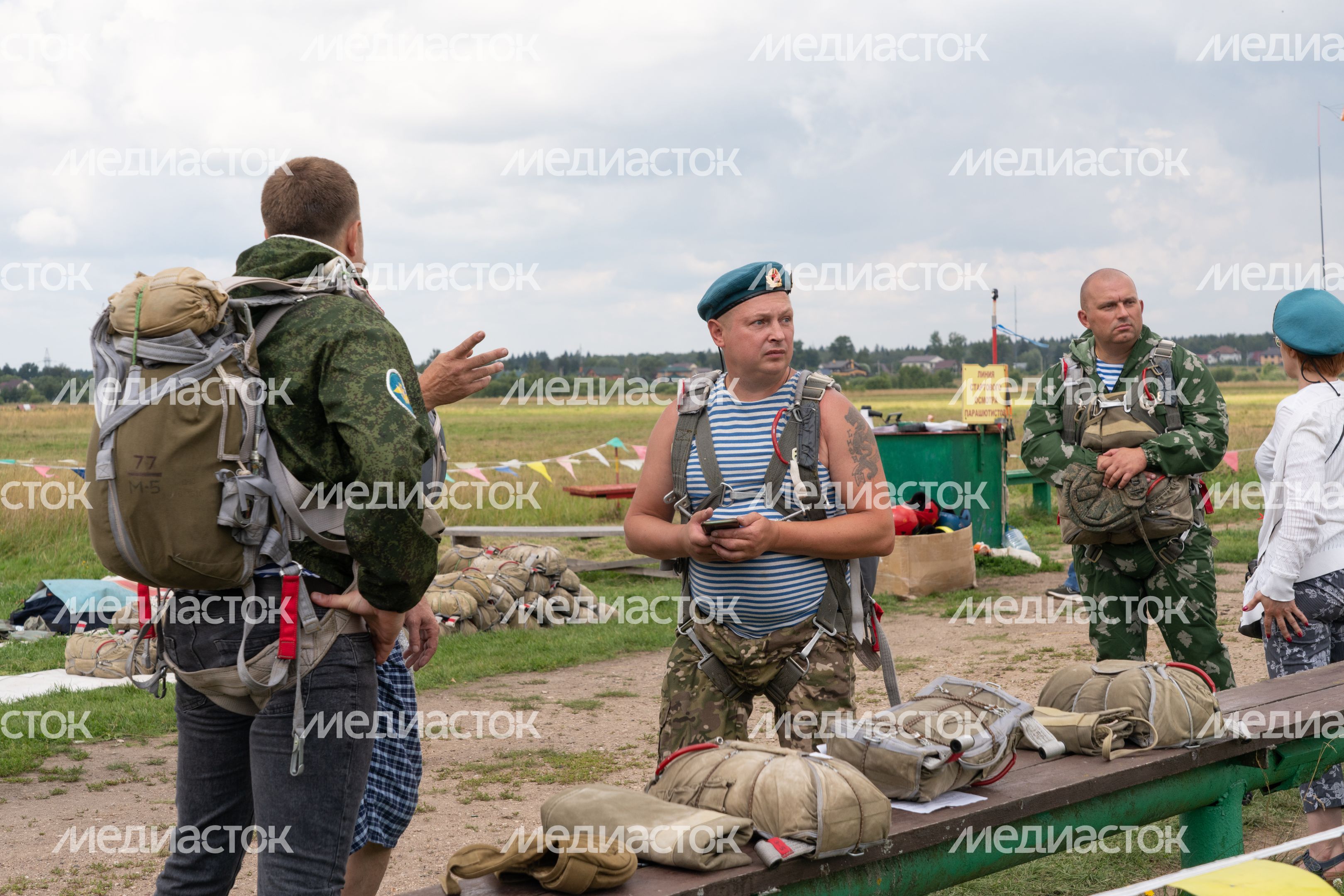 Чехов. День ВДВ на аэродроме ДОСААФ