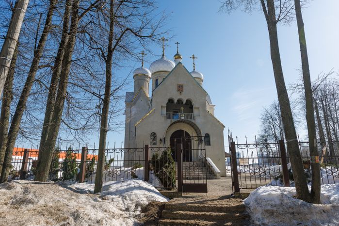 Церковь Успения Пресвятой Богородицы в поселке Челюскинский Пушкинского округа