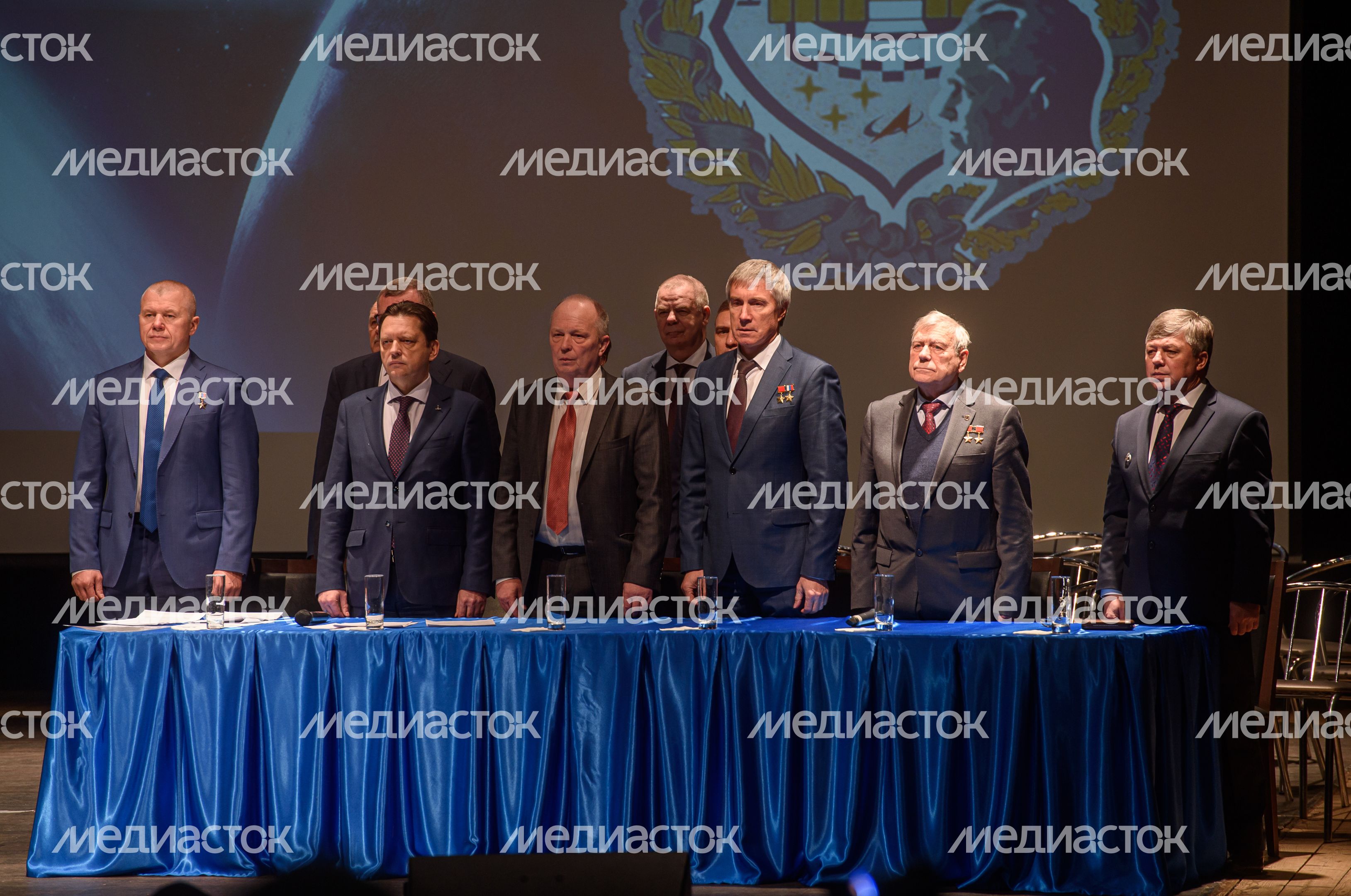 Торжественная встреча космонавтов и астронавтов 67-й длительной экспедиции на МКС