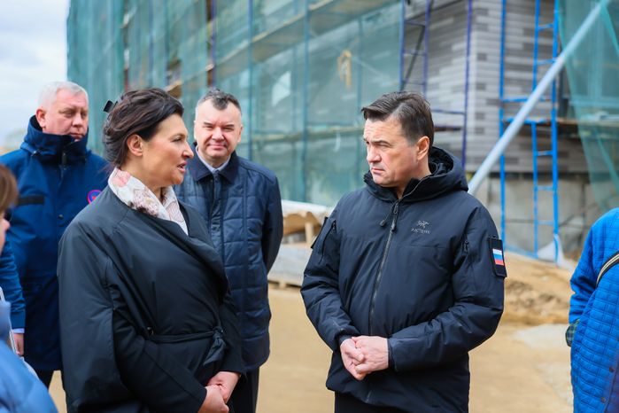 Губернатор проверил ход строительства образовательного комплекса "Авиатика" в Лобне