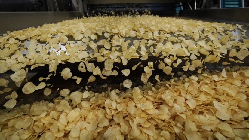 Производство чипсов Lay’s на заводе PepsiCo в Кашире