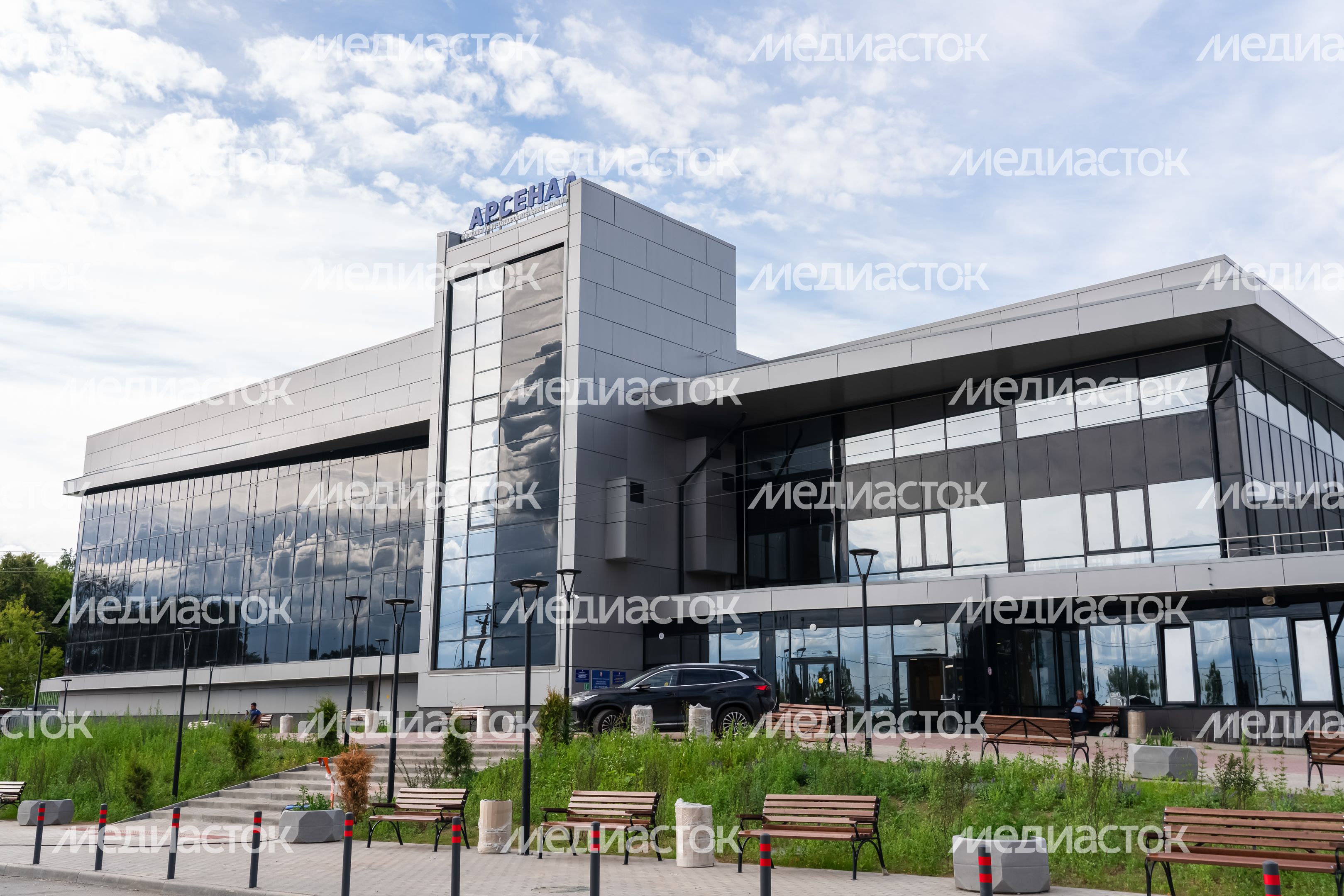Физкультурно‑оздоровительный комплекс «Арсенал» Физкультурно‑оздоровительный комплекс «Арсенал»