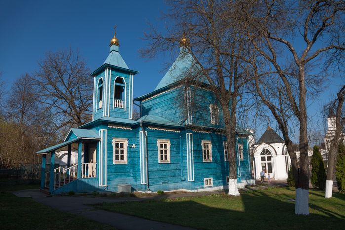 Церковь апостолов Петра и Павла в городе Дзержинский