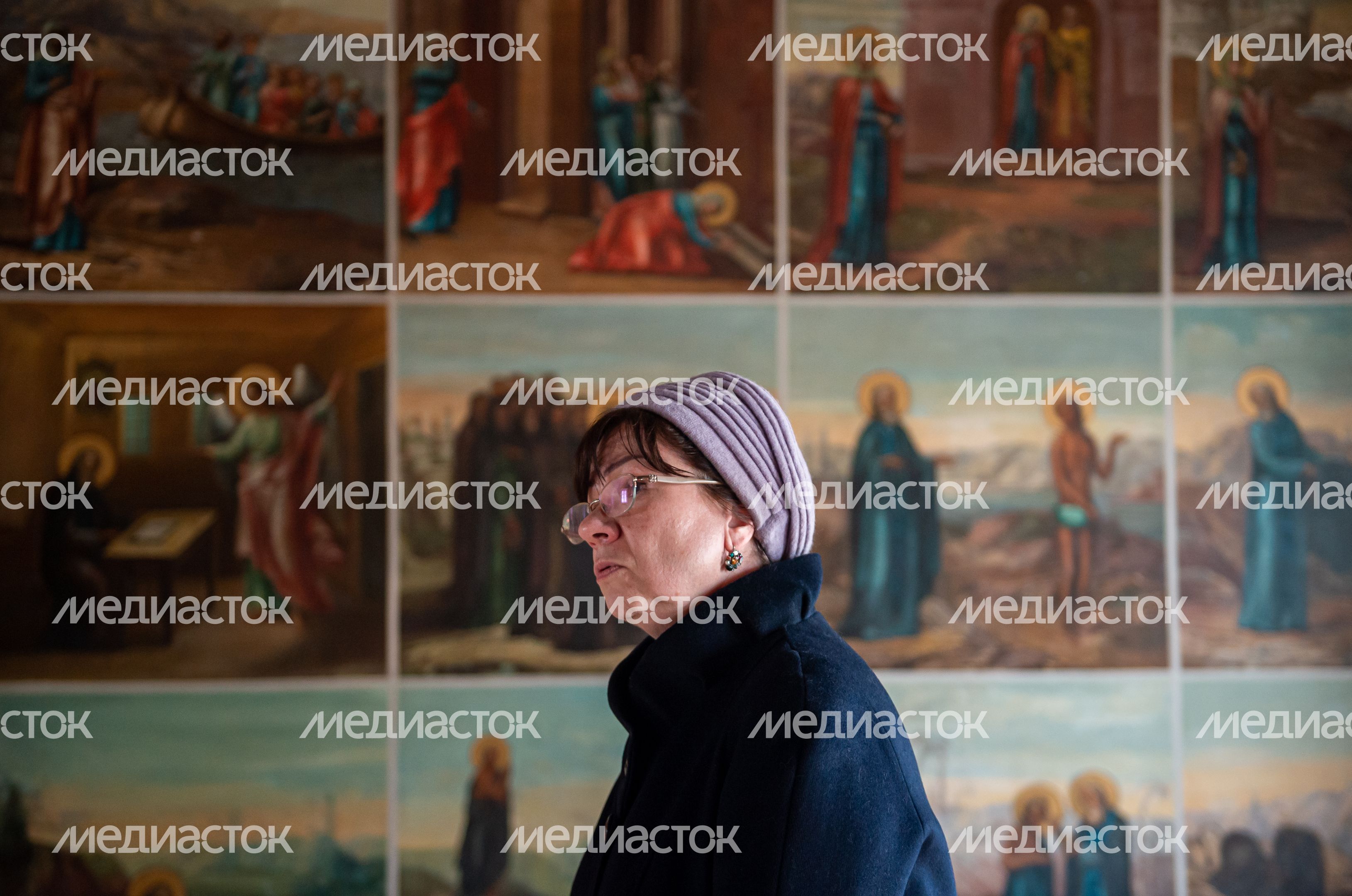 Виды Успенского храма Свято-Никольского мужского монастыря