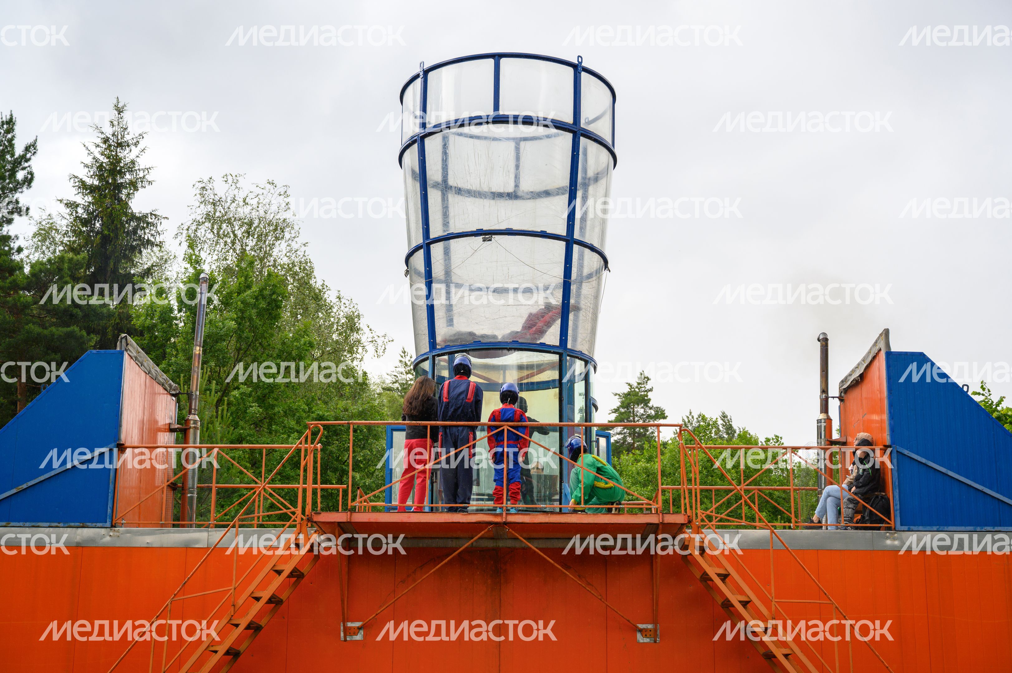 Свободное парение в аэродинамической трубе Свободное парение в аэродинамической трубе