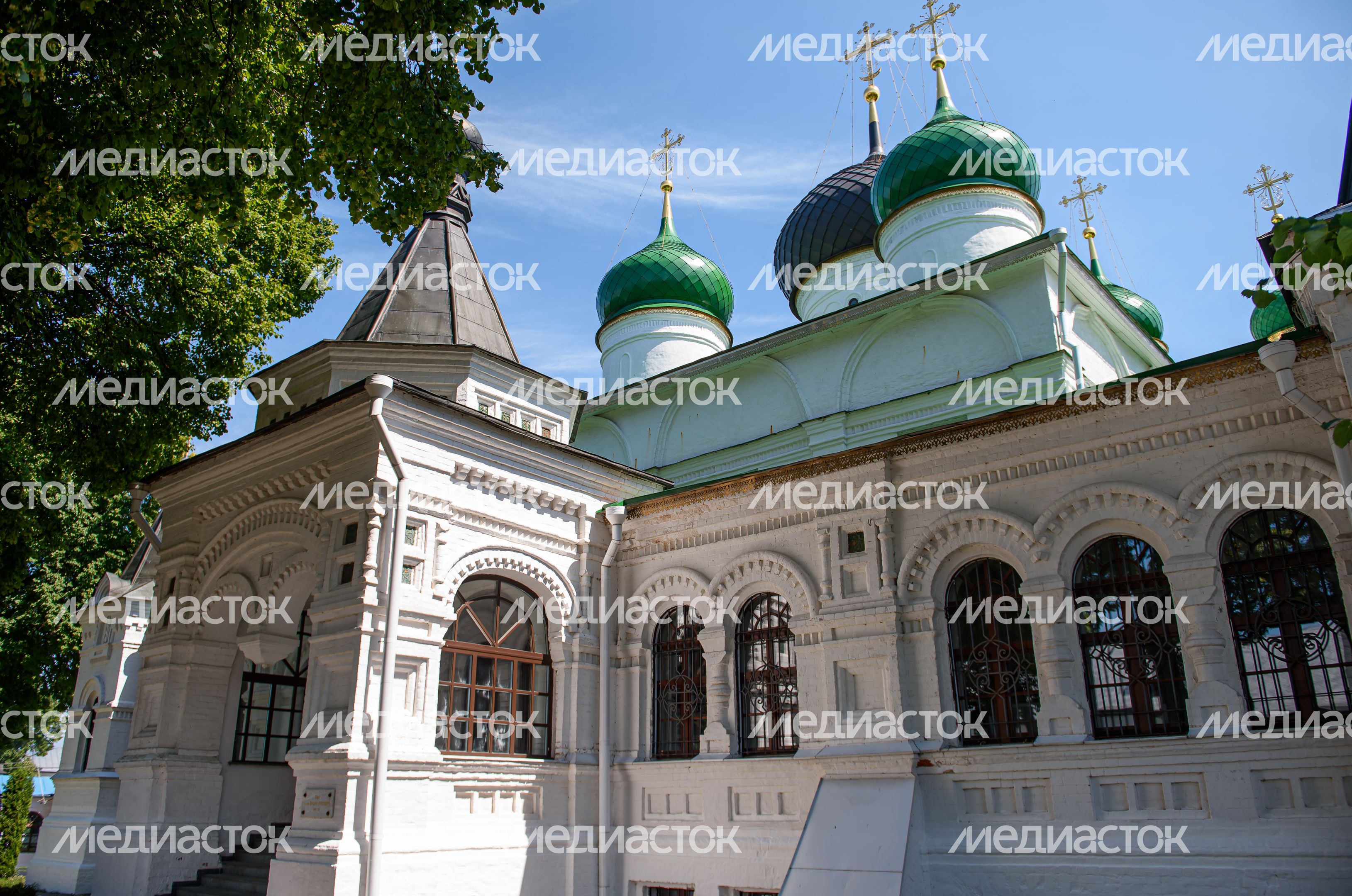 Летние виды Феодоровского женского монастыря
