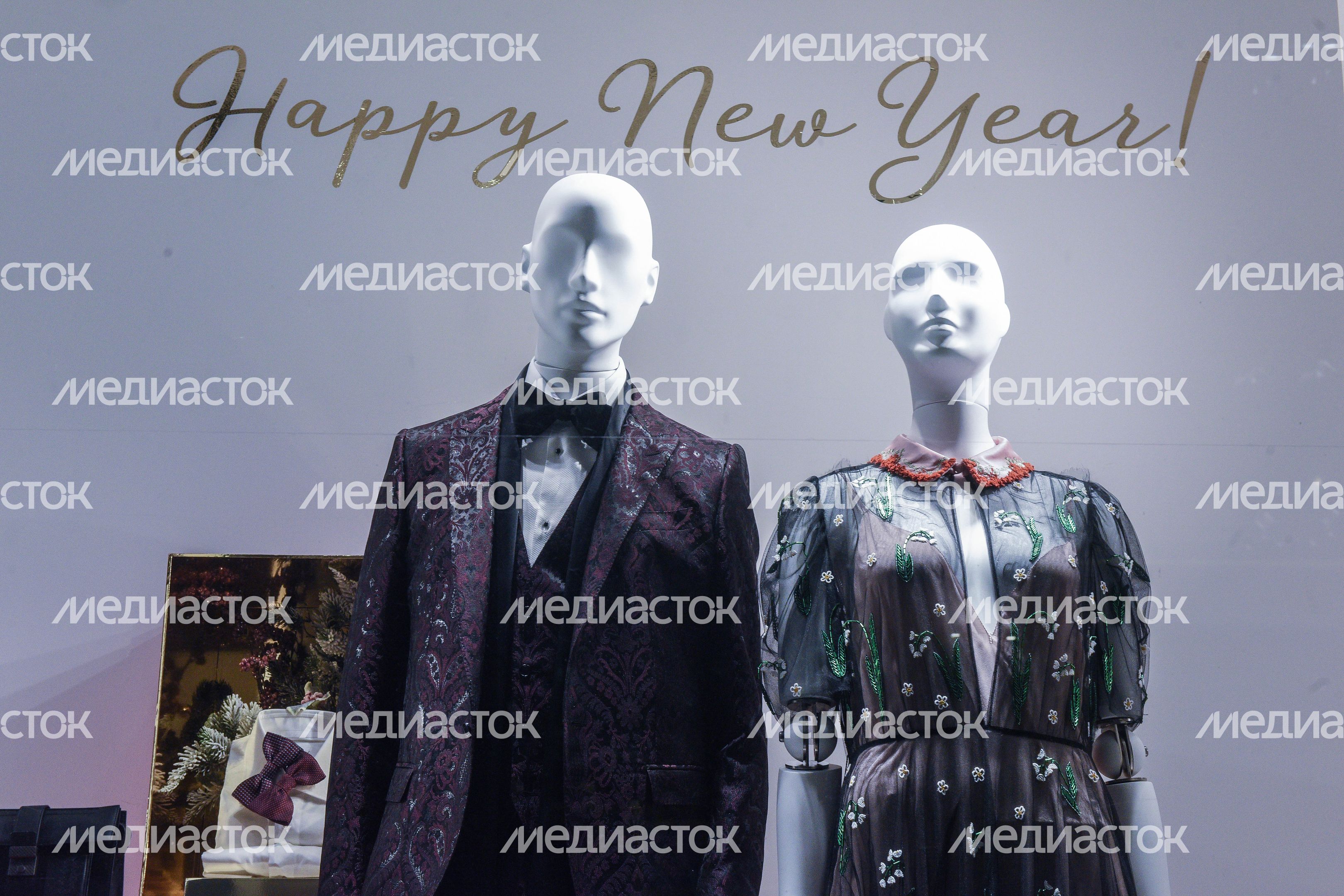 Самые яркие новогодние витрины Москвы