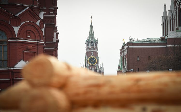 Монтаж инсталляций для фестиваля «Московская Масленица» на Манежной площади