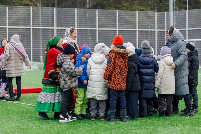 Спортивно-развлекательное мероприятие «Бегущие по снегу» в Кузьминском лесопарке в Котельниках