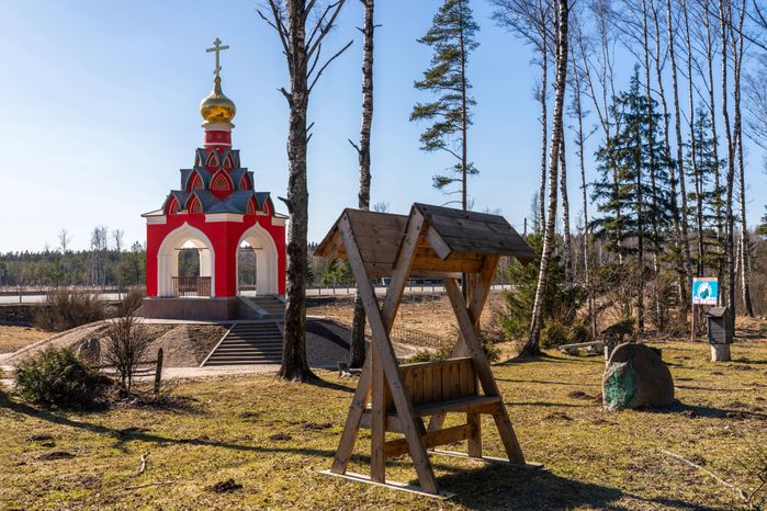 Часовня иконы Божией Матери «Живоносный источник» в Можайском округе у истока Москвы-реки