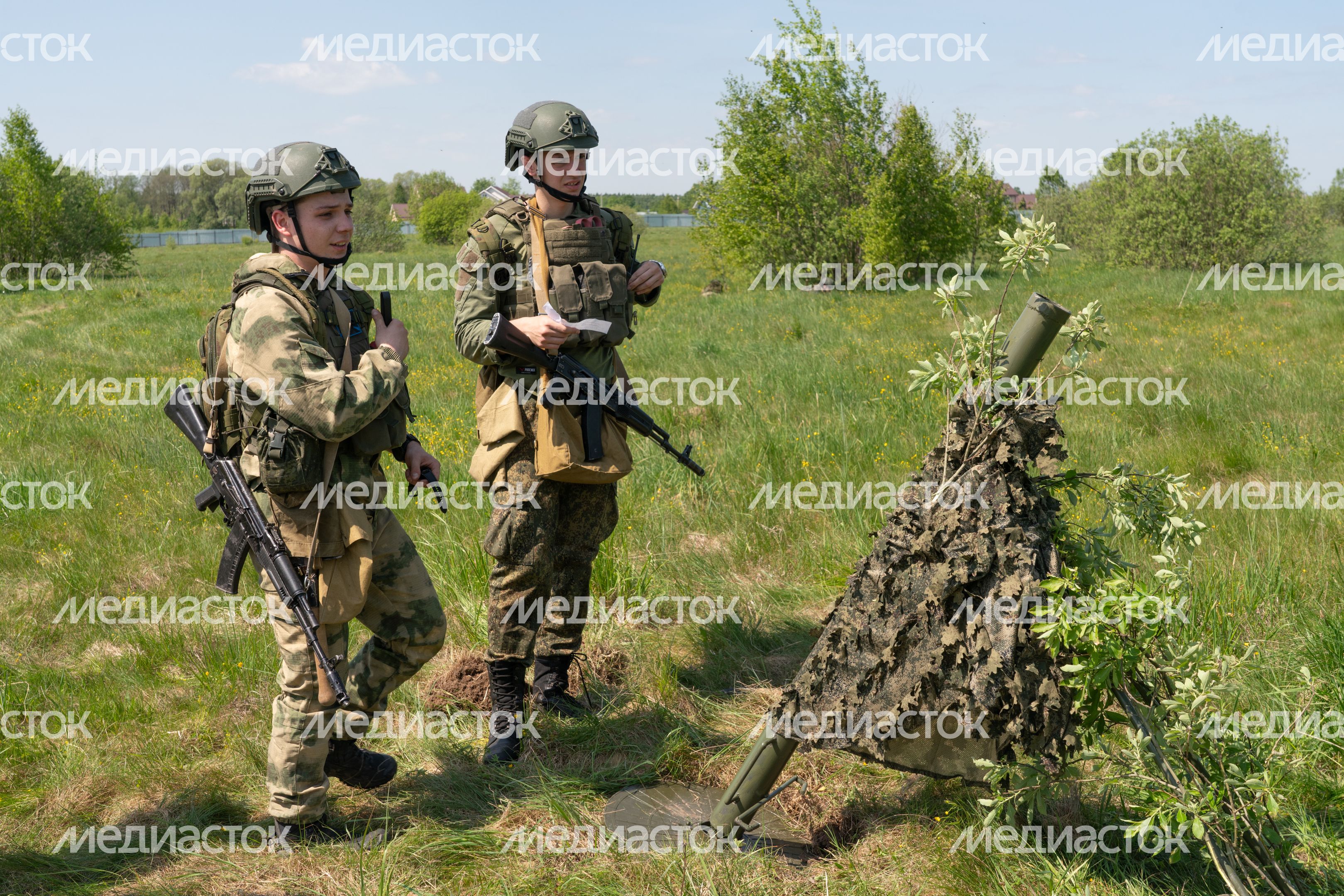 Военно-техническая игра "Арт-дуэль-2024" на аэродроме Волосово Военно-техническая игра "Арт-дуэль-2024" на аэродроме Волосово