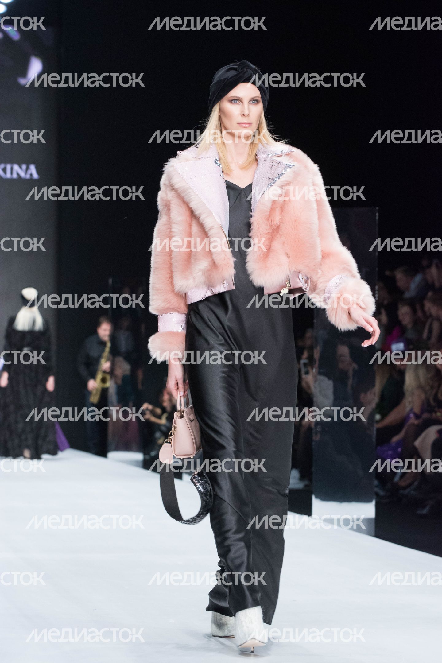 Mercedes-Benz Fashion Week в Москве, март 2018
