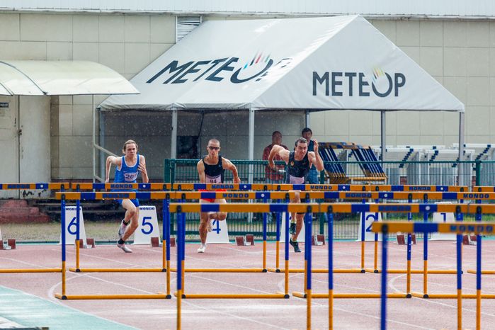 Бег с препятствиями на Чемпионате Московской области по легкой атлетике в Жуковском
