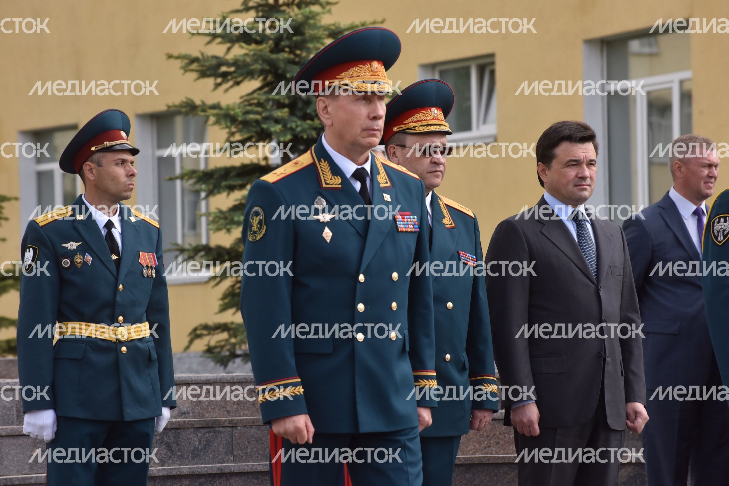Церемония вручения ордена Жукова Софринской бригаде