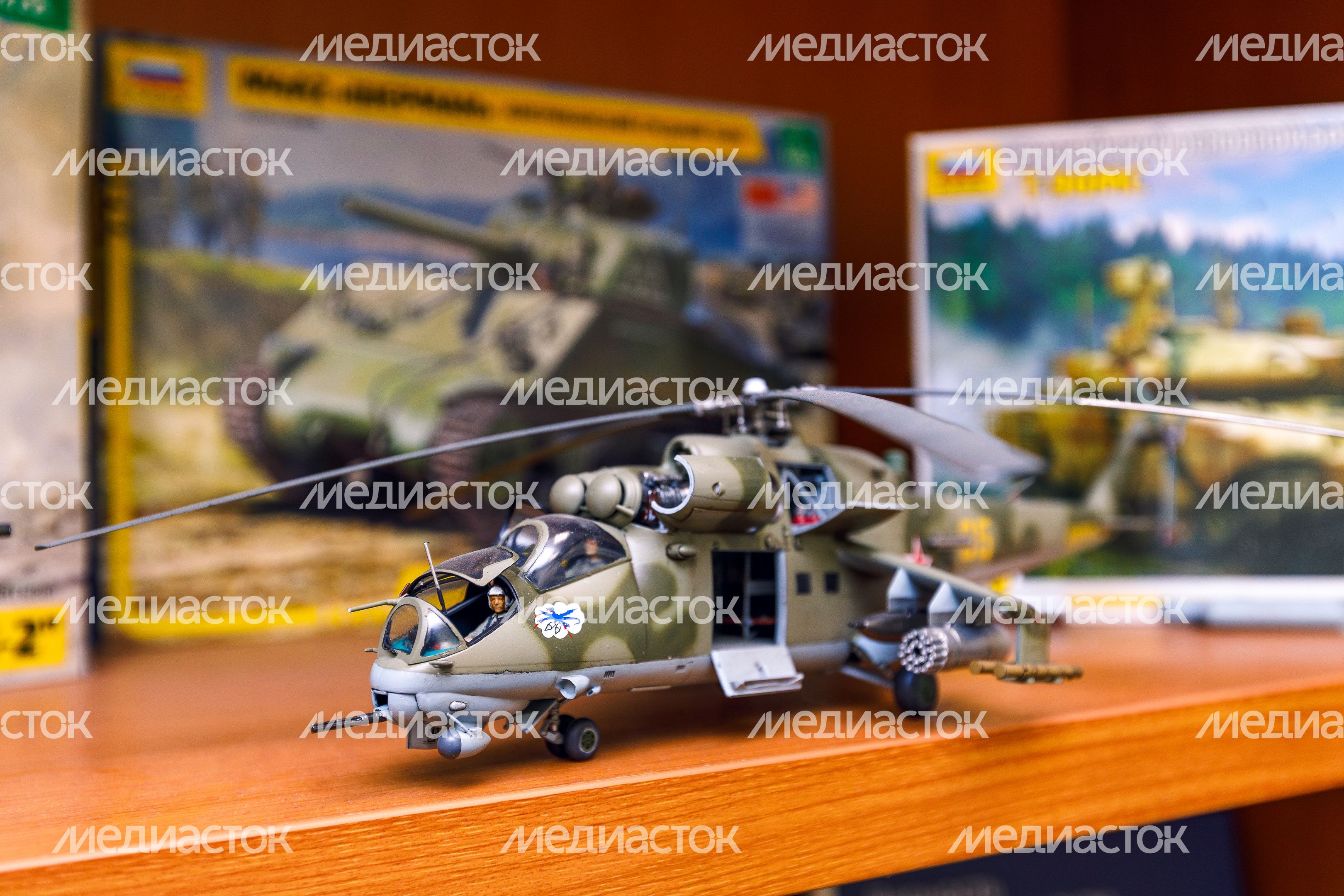 Производство игрушек и сборных моделей на лобненском предприятии "Звезда" Производство игрушек и сборных моделей на лобненском предприятии "Звезда"