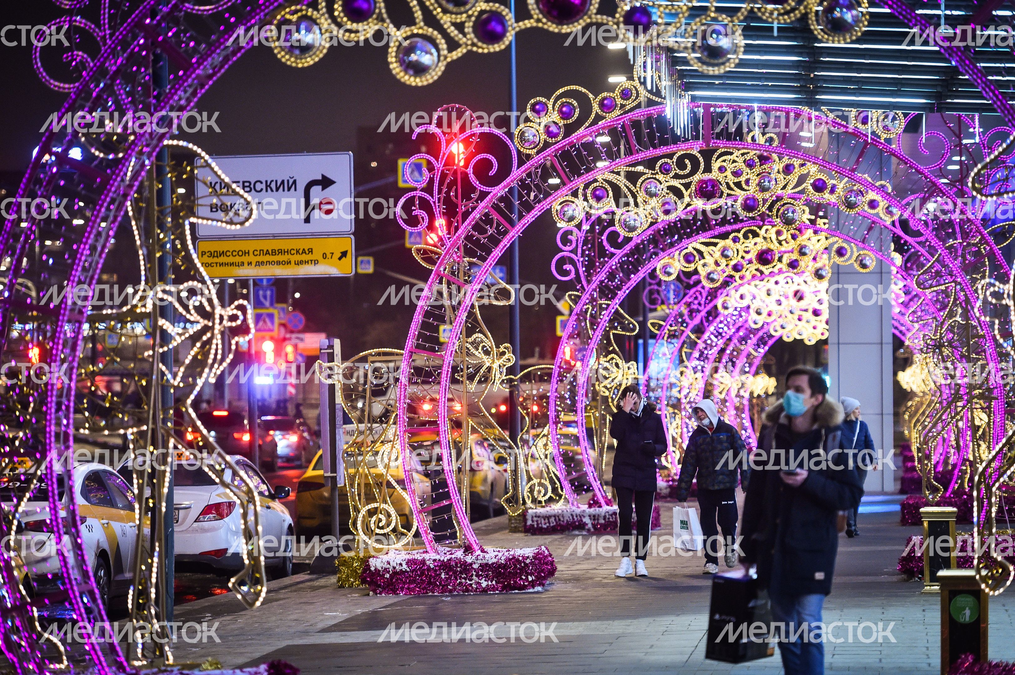 Новогодняя иллюминация в Москве