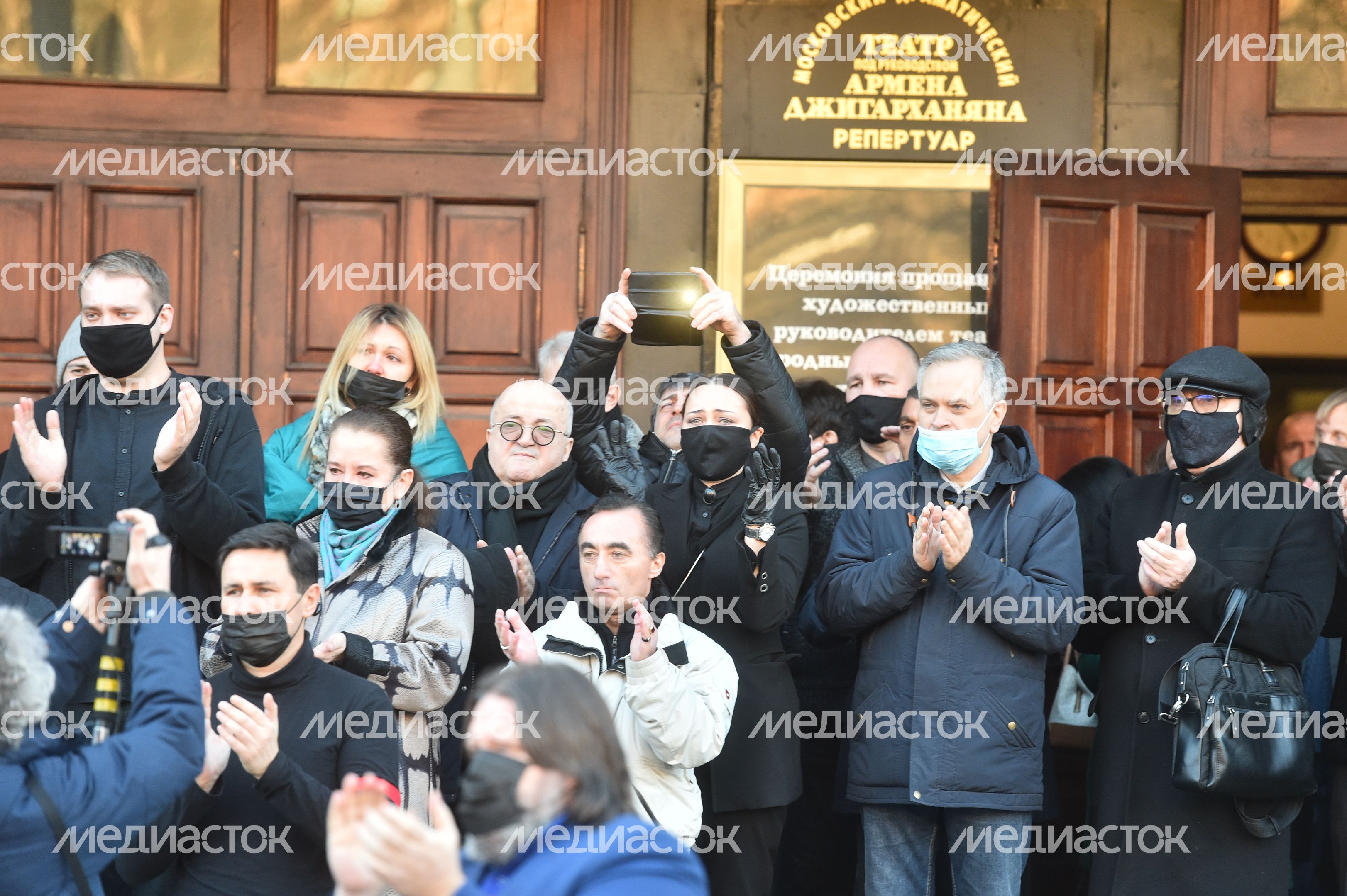Церемония прощания с Арменом Джигарханяном в Москве