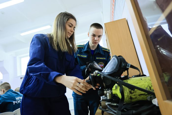 Посещение Губернатором Павлово-Посадского Техникума