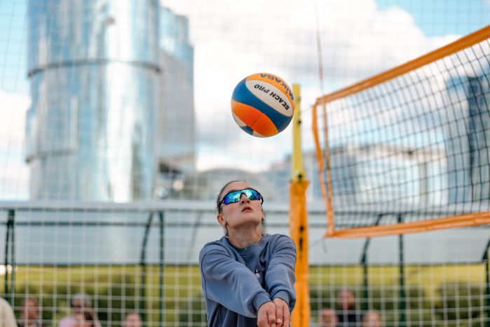 Пляжный волейбол на новой площадке «Пойма volley» в Красногорске